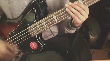 ¿Cómo funciona un Jaguar Bass? (Squier)