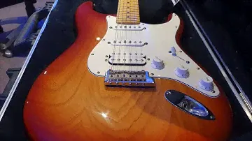 CASE QUEEN 2008 Fender American Standard Stratocaster Sienna Burst