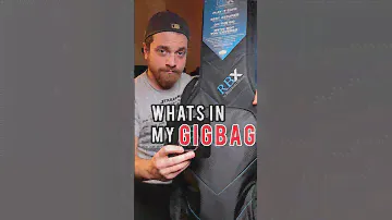 Things every pro guitarist needs - daily carry - what's in my gig bag?